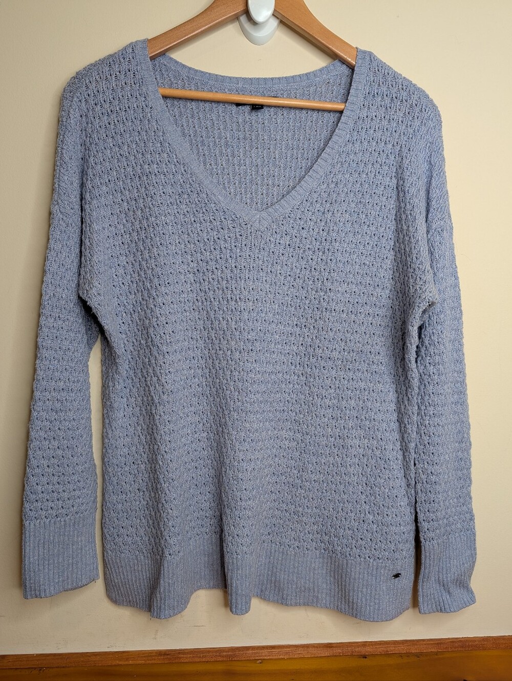 American Eagle Outfitters Blue Heather Open Knit V-Neck Sweater Womens L